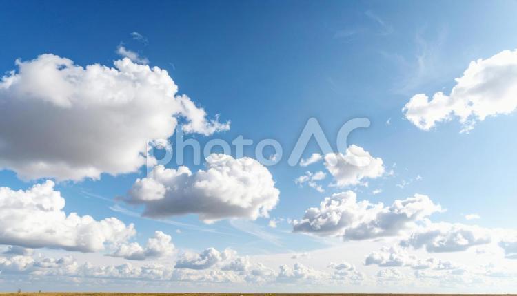混ざり合う空の記憶 青空,秋雲,季節の写真素材