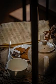 午後のティータイムと楽譜 ティータイム,紅茶,カップの写真素材