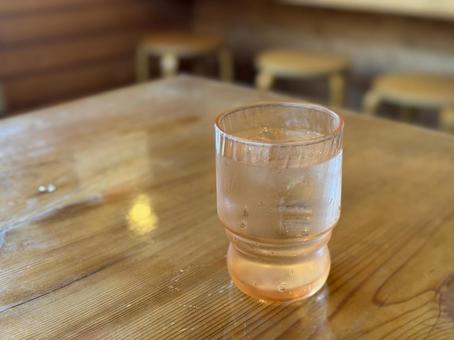お冷 お冷 水,お冷,ミネラルウォーターの写真素材