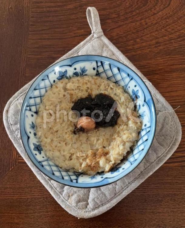 オートミールとのり佃煮とかつお梅の茶碗飯 茶碗飯,オートミール,鰹節の写真素材