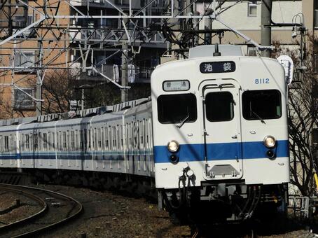 東武8000系の走行風景 東武鉄道,8000系,通勤電車の写真素材
