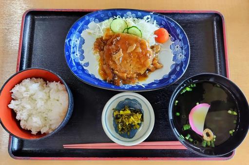 ハンバーグ定食 ハンバーグ定食 料理,食事,ハンバーグの写真素材