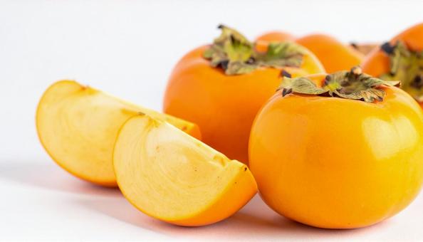 秋の味覚の柿の写真