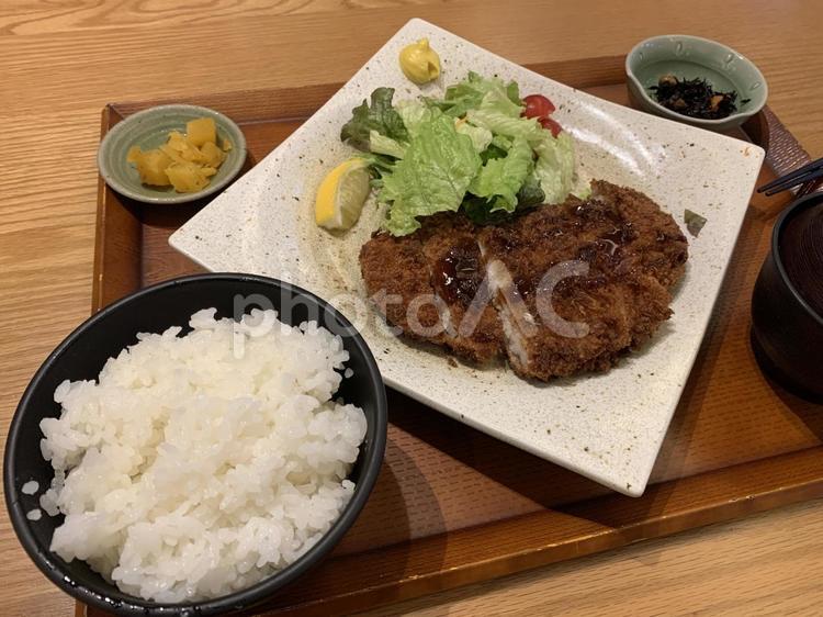とんかつ定食＠11 とんかつ,定食,おいしいの写真素材