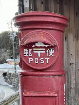 レトロなポスト レトロなポストの写真