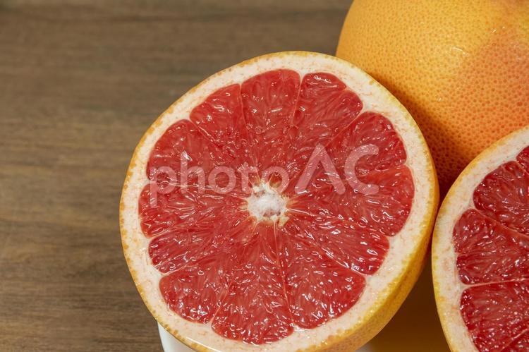 グレープフルーツ（赤） グレープフルーツ,果実,柑橘類の写真素材