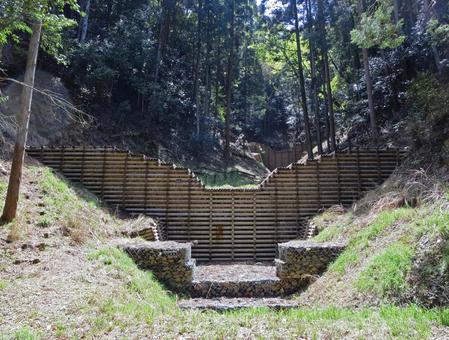 木製の治山ダム 木製の治山ダムの写真