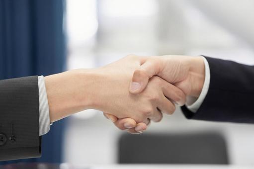 Japanese male businessman shaking hands, рукопожатие, контракт, предприниматель, JPG