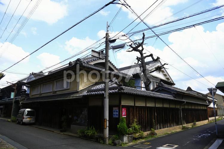 奈良の街角•町の曲がり角 町並み,風景,タイムスリップの写真素材
