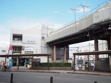 逗子の街並み（神奈川県・逗子市） 京急逗子線,逗子・葉山駅周辺,逗子の写真素材