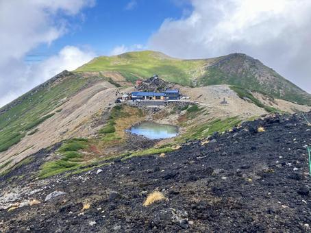 御嶽山　五ノ池と小屋 御嶽山,登山,トレッキングの写真素材