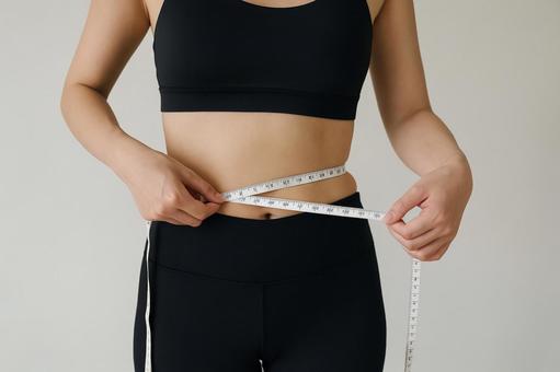 ダイエット中のウエスト測定 ダイエット中のウエスト測定の写真
