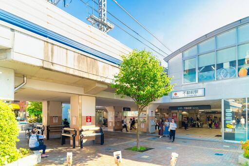東急目黒線・不動前駅 東急,目黒線,東急電鉄目黒線の写真素材