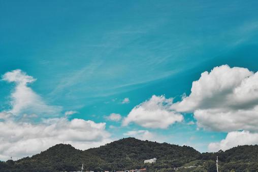 青空と山の自然風景 青空と山の自然風景の写真