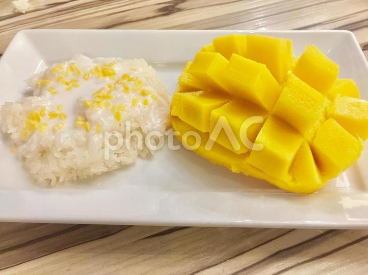 タイスイーツ　カオニャオマムアン マンゴー,マムアン,果物の写真素材