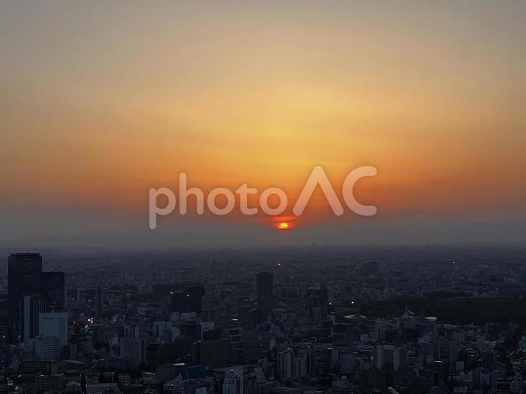 夕暮れ（日の入り） 夕陽,夕暮れ,空の写真素材