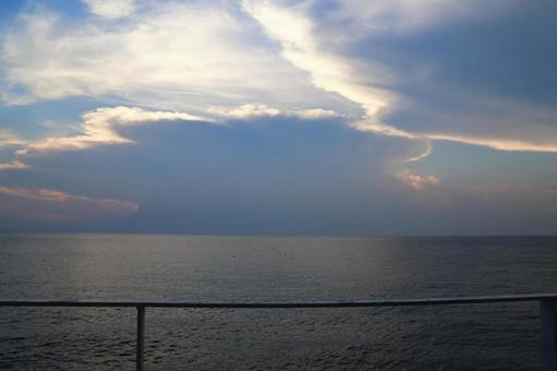 淡路島から見た空と海 淡路島から見た空と海 空,海,淡路島の写真素材