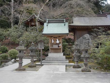 竈門神社の社殿、静寂に包まれた境内 竈門神社の社殿、静寂に包まれた境内 竈門神社,太宰府市,福岡県の写真素材