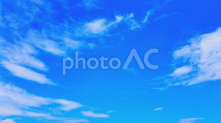 秋の足音 夏,空,風の写真素材