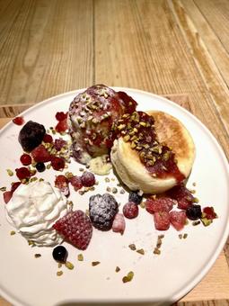 パンケーキ パンケーキ,おやつ,イチゴの写真素材