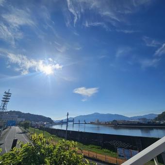 海沿いの道 海沿いの道 波,防波堤,海の写真素材