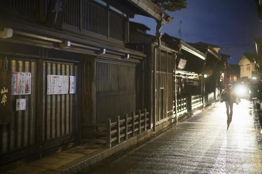 高山市の古い町並み 高山市の古い町並み,高山市,夜の写真素材