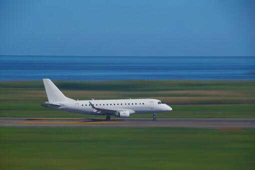 離陸する飛行機 飛行機,旅客機,航空機の写真素材