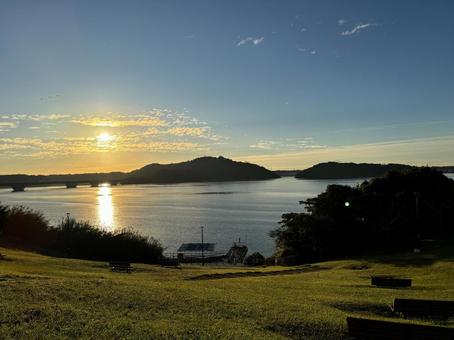 朝焼けの浜名湖 朝焼けの浜名湖 朝焼け,湖,静岡県の写真素材