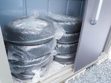 タイヤ タイヤ,冬タイヤ,タイヤ交換の写真素材