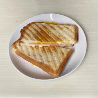 ホットサンド ホットサンド てづくり,ホットサンド,朝食の写真素材