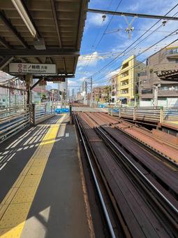 鬼子母神前駅の写真