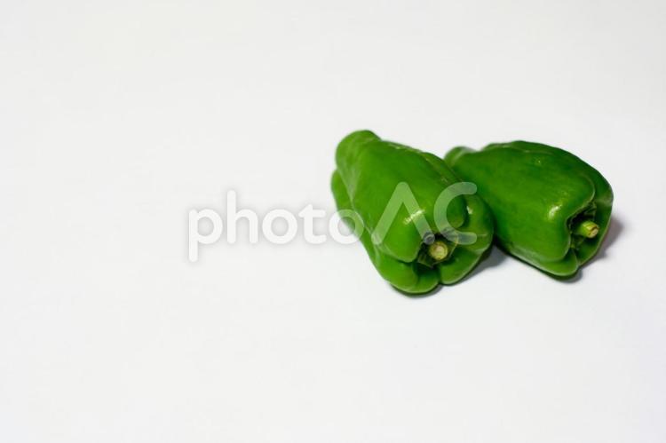 ピーマンのイメージ ピーマン,野菜,コピースペースの写真素材
