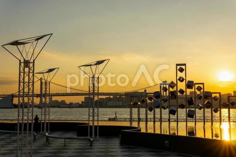 晴海埠頭　夕景 ライトアップ,晴海埠頭,夕方の写真素材