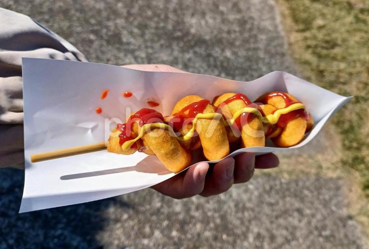 じゃがもちフランク じゃがもちフランク,じゃがいももちフランク,食べ歩きの写真素材
