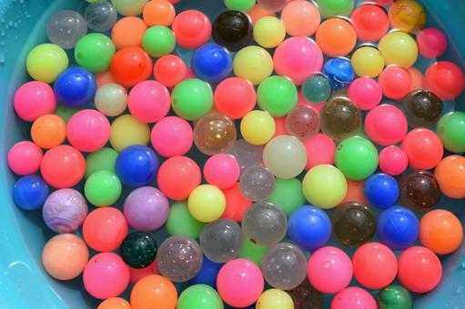 カラフルなスーパーボール スーパーボール,ビックリボール,ボールの写真素材
