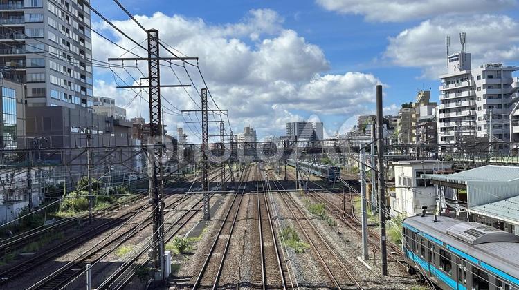 JR有楽町駅　ホーム　線路 jr,線路,レールの写真素材