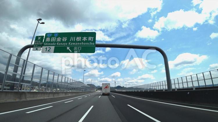 島田金谷ICの案内標識を撮影（新東名） 案内板,サイン,ドライブの写真素材