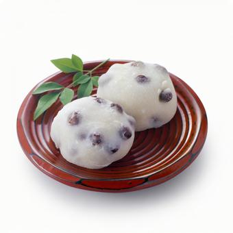 オーソドックスな豆大福 オーソドックスな豆大福の写真