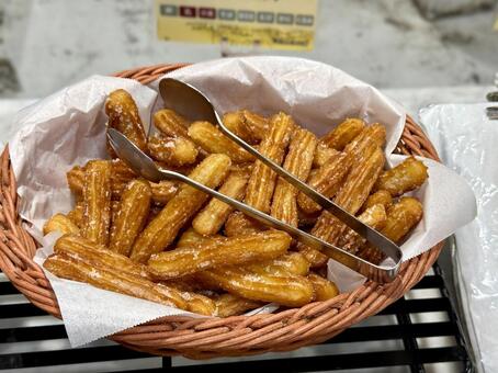 バイキング　一口サイズのチュロス チュロス,チュロッキー,パンの写真素材