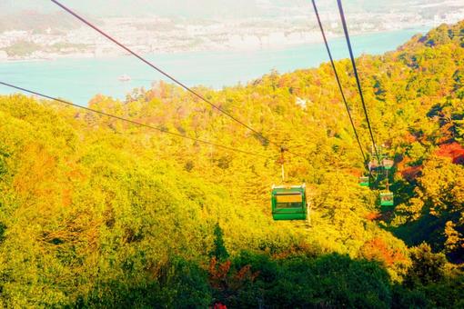 日本三景宮島ロープウェイ 宮島,ロープウェイ,紅葉の写真素材