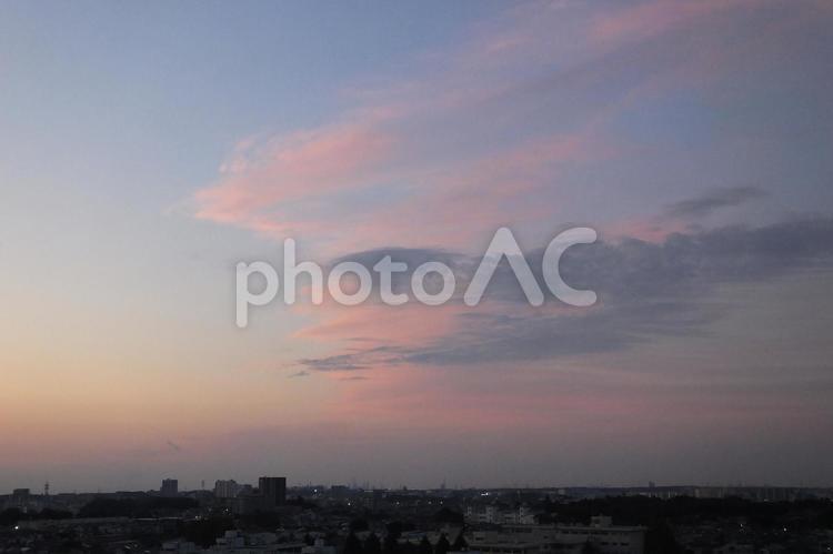 朝焼け　日の出　dawn  朝焼け,夜明け,朝焼け雲の写真素材