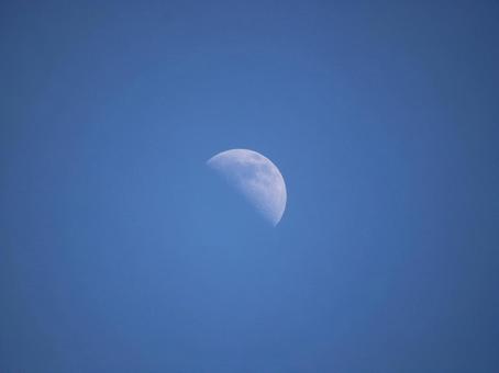 三日月 三日月 風景,自然,景色の写真素材