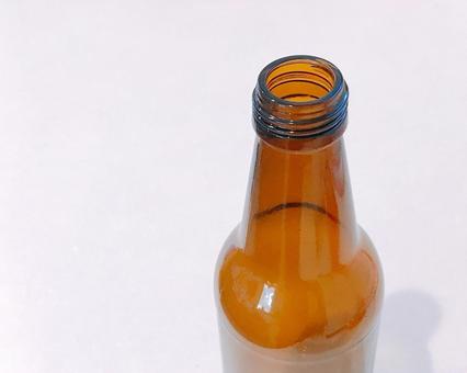 空き瓶 空き瓶,茶色,飲料の写真素材