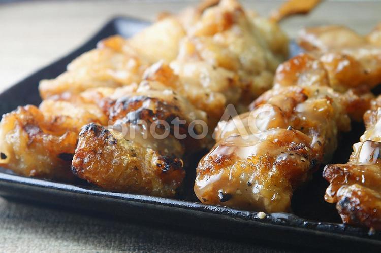 焼き鳥（とりかわ・塩）-01 焼き鳥,居酒屋,焼鳥の写真素材