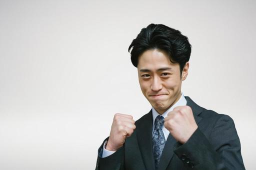 スーツ姿の若いビジネスマン-22 スーツ姿の若いビジネスマン-22の写真