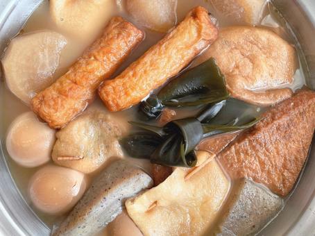 鍋の中の手作りおでん おでん,料理,手料理の写真素材