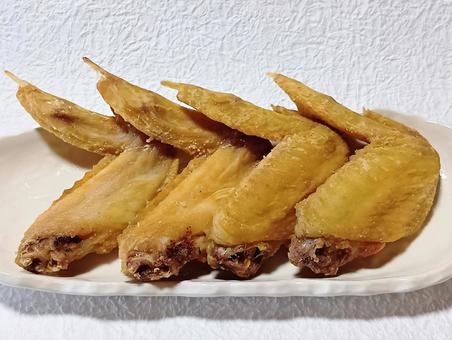 手羽先の唐揚げ 手羽先の唐揚げ,手羽先,唐揚げの写真素材