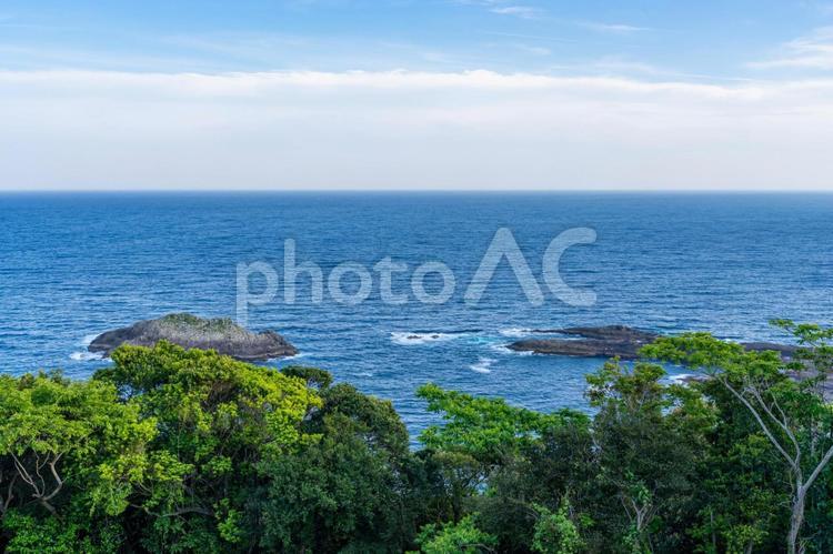 細島灯台（宮崎県日向市）から見た景色 海,海景,海岸の写真素材