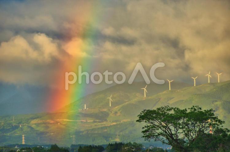 雨上がり　虹と南阿蘇の風景 雨上がり,虹,南阿蘇の写真素材