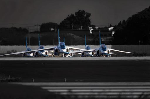 ブルーインパルス ブルーインパルスの写真